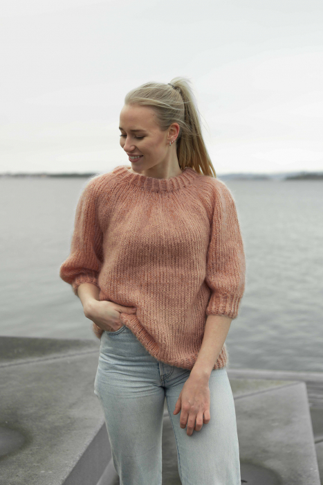 Delilah Genser av SD Beige Rose