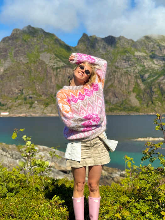Kiri Genser by Ingrid Raadim x HOY IR 04-12B