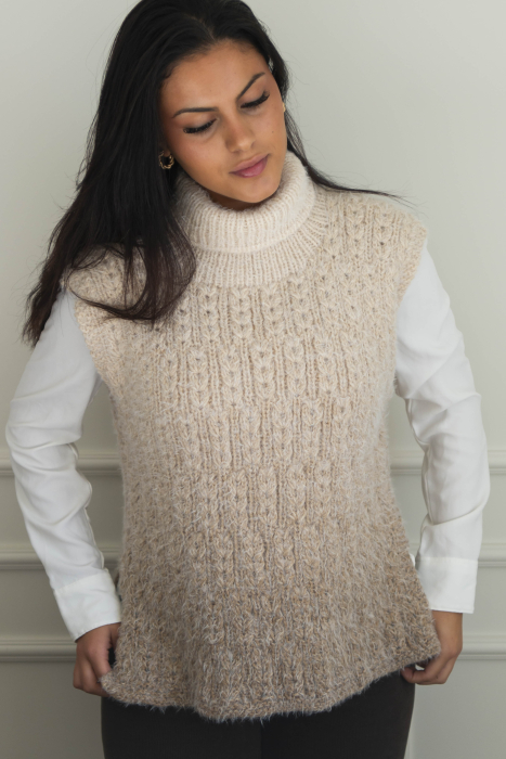Aina Vest