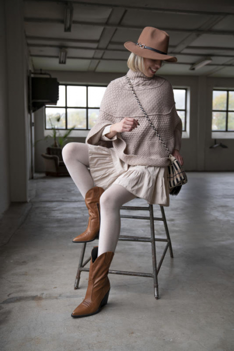 Gjestal - Inès Poncho Beige 293-09